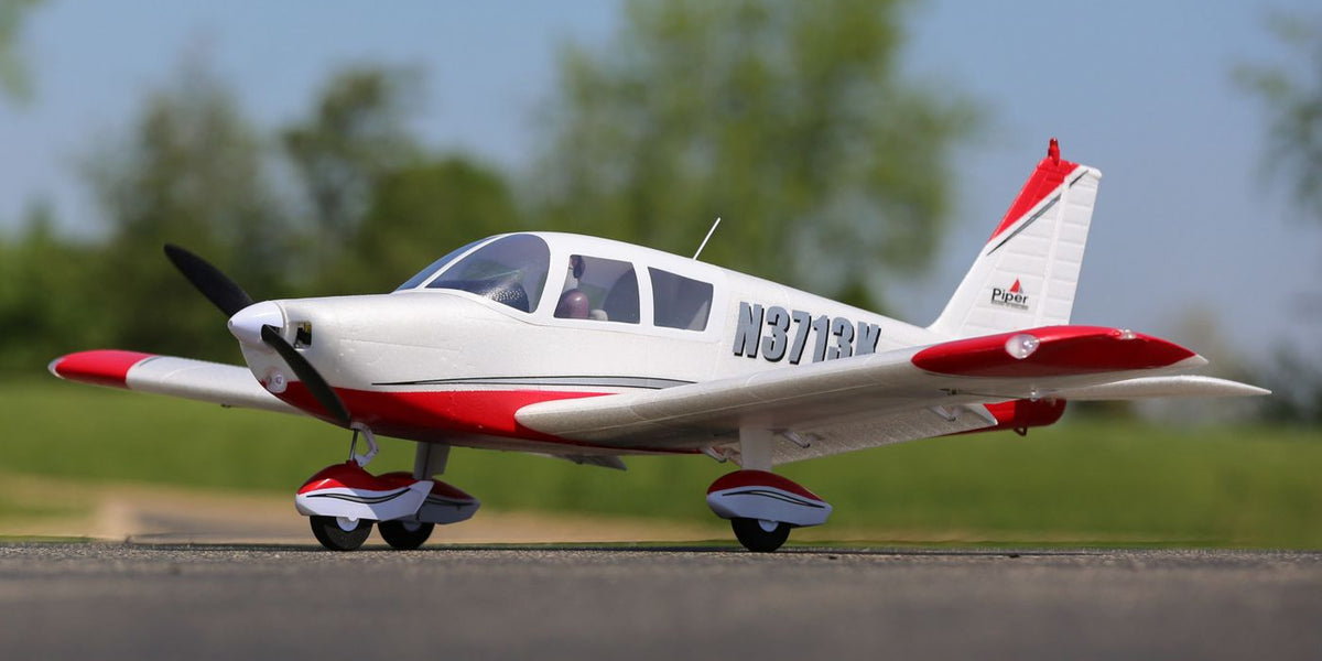 julie baker Horizon Hobby E flite Piper Cherokee 1.3m BNF Reveiw A